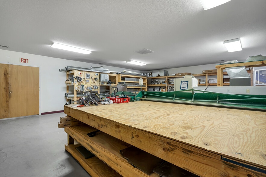 More Photos Of 1565 Kisker Rd, Saint Charles Office For Sale