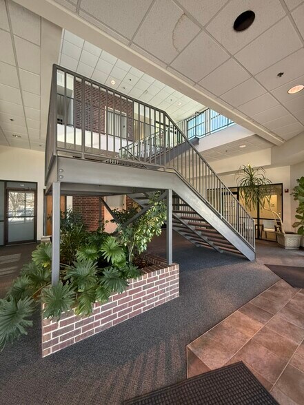More Photos Of 1408 Horizon Ave, Lafayette Research And Development For Lease