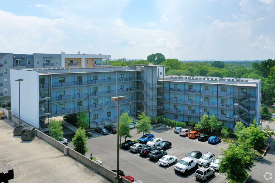 More Photos Of 1035 W Eastland Ave, Nashville Apartments For Lease
