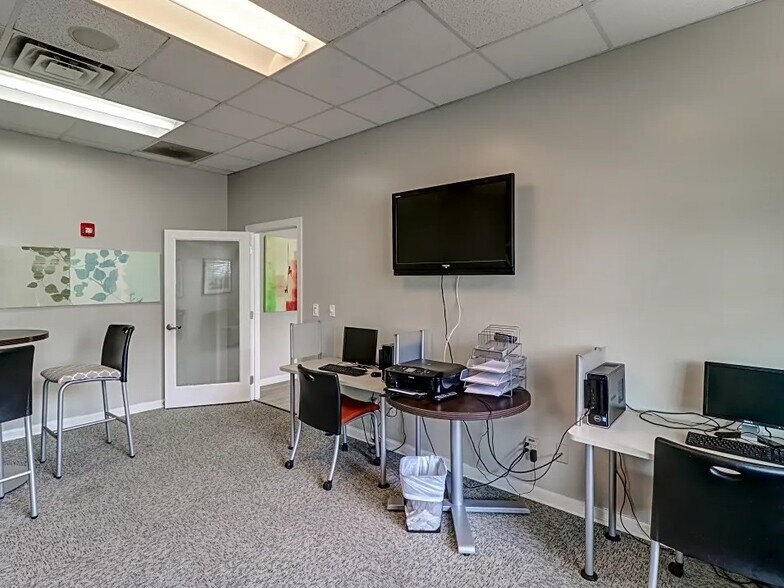 More Photos Of 1300 Independence Place Dr, Hinesville Apartments For Sale