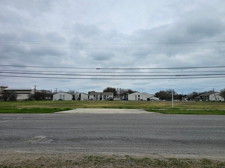 More Photos Of 2644 Ackerman Rd, Kirby Land For Sale