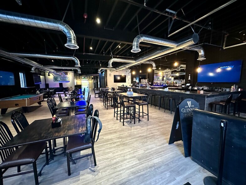 More Photos Of 231 E Main St, Trinidad Bar For Sale