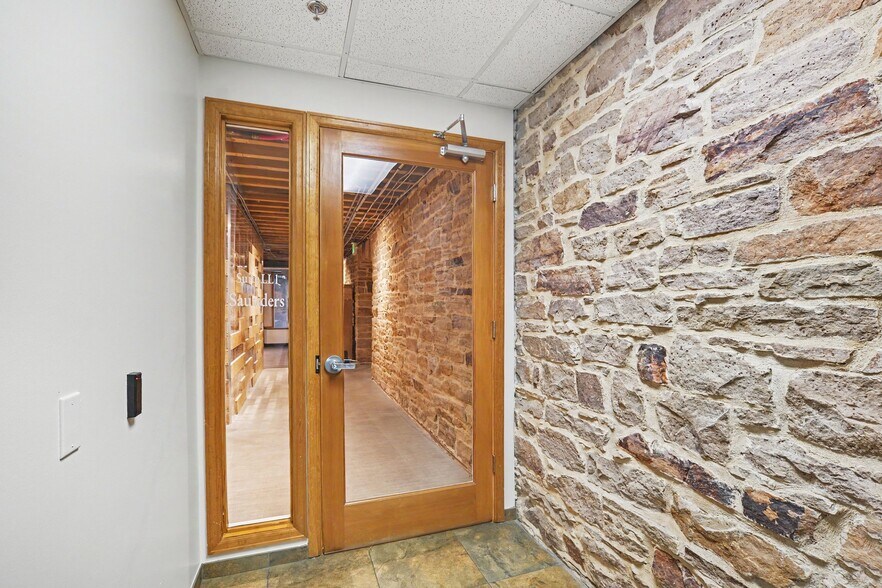 More Photos Of 1660 17th St, Denver Office Residential For Sale