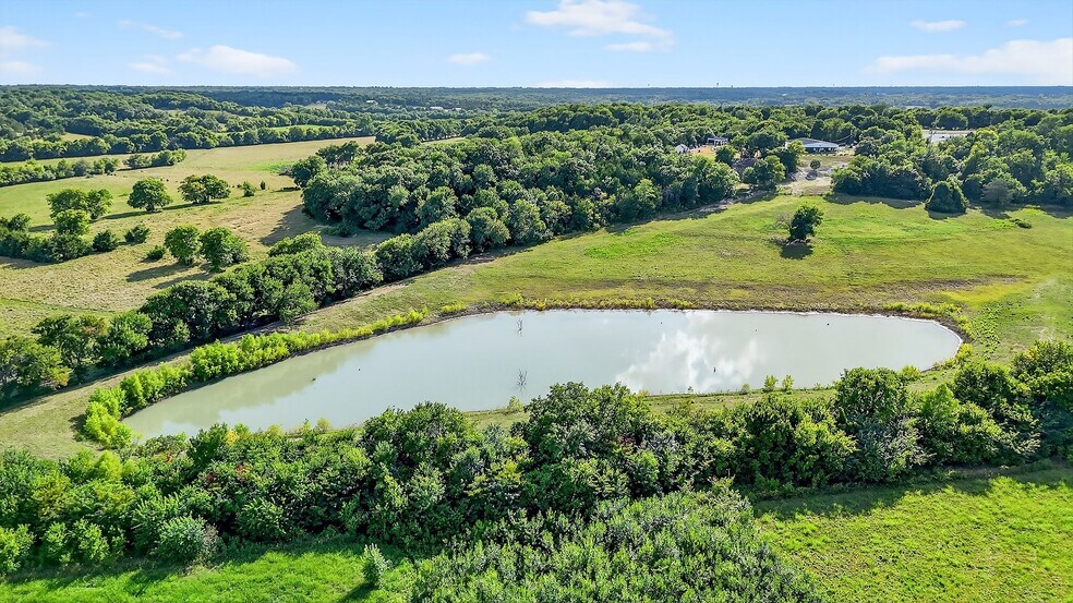 More Photos Of 5262 FM 896, Leonard Specialty For Sale