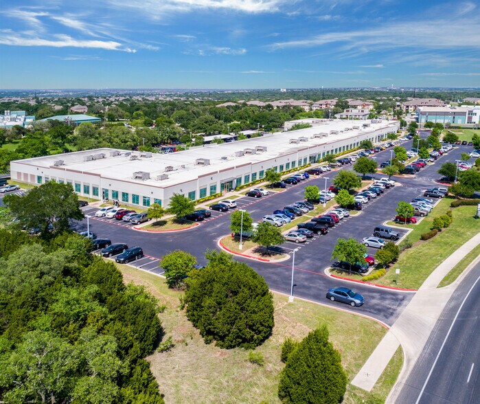 More Photos Of 11200 Lakeline Blvd, Austin Office For Lease