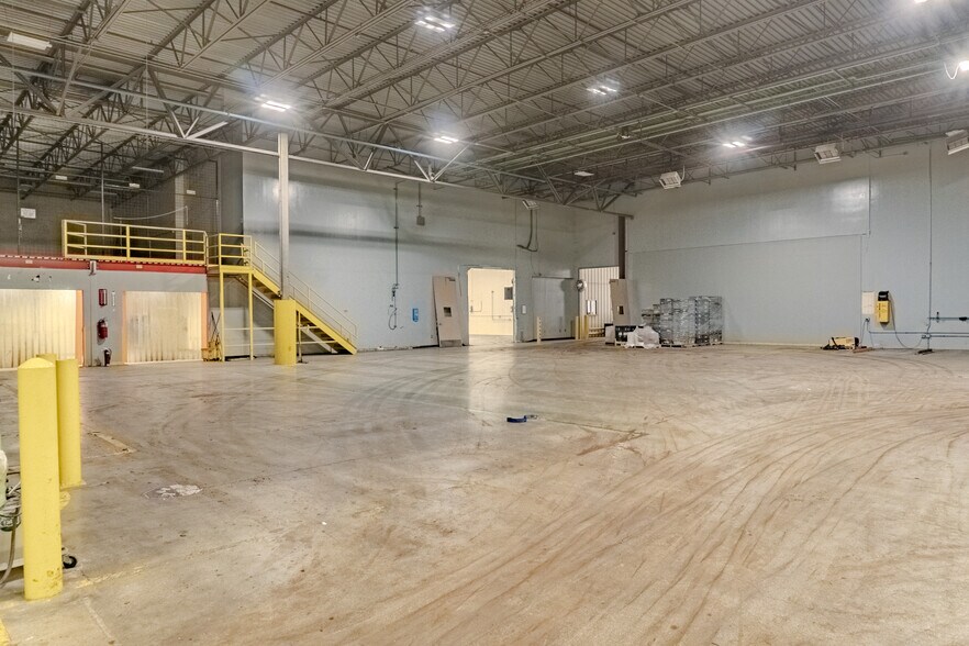 More Photos Of 4611 Wiseman Blvd, San Antonio Manufacturing For Sale