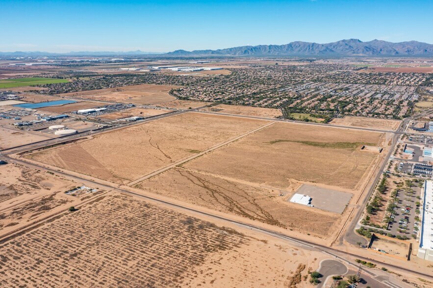 More Photos Of NEC Cactus Rd & Litchfield Rd, Surprise Distribution For Sale