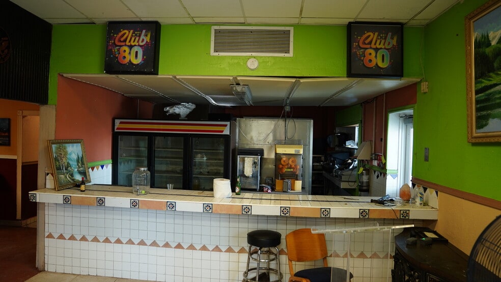 More Photos Of 9891-9915 W US HWY 27, Clewiston Flex For Sale