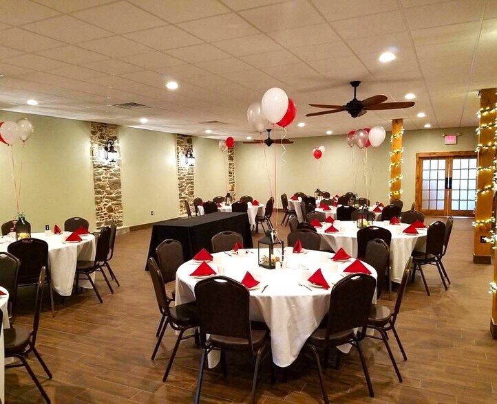 More Photos Of 58 S 3rd St, Oxford Restaurant For Sale