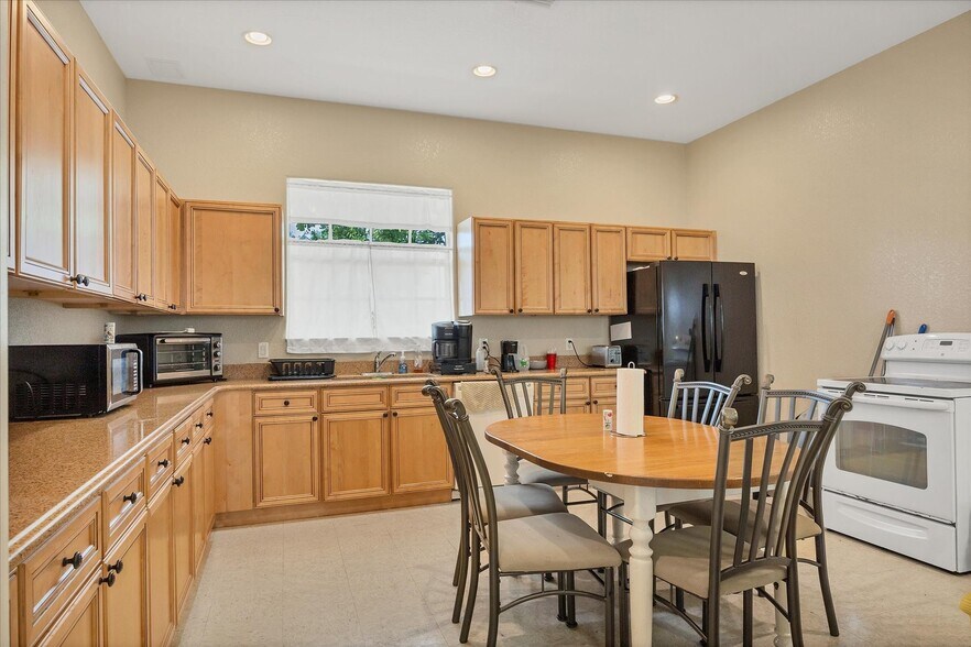 More Photos Of 4520 S Biscayne Dr, North Port Apartments For Sale