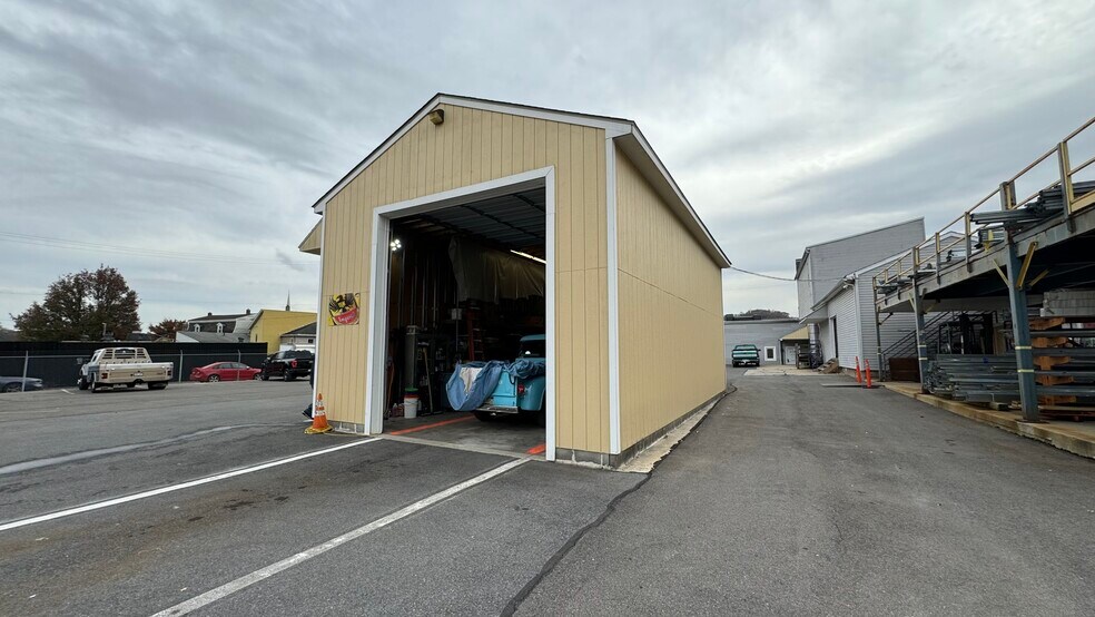 More Photos Of 309 S Main St, Phillipsburg Office For Sale