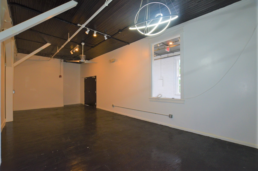 More Photos Of 1906 N Armenia Ave, Tampa Loft Creative Space For Lease
