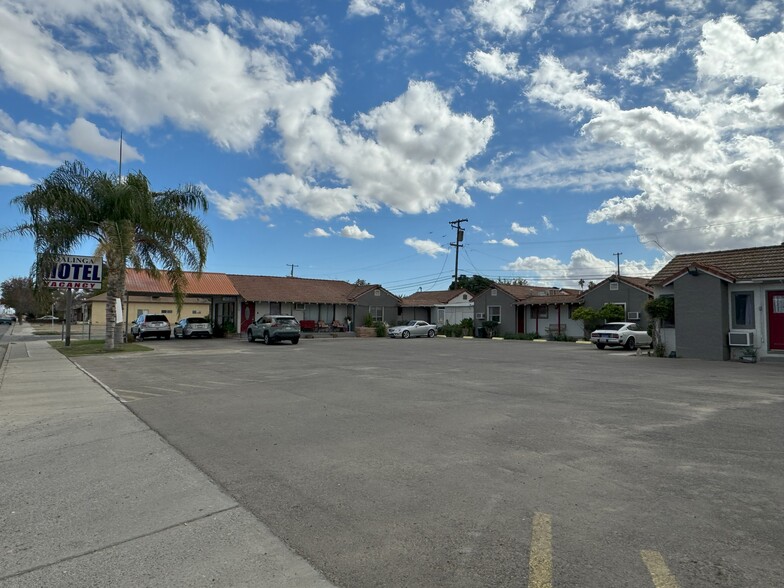 Primary Photo Of 698 E Polk St, Coalinga Hotel For Sale