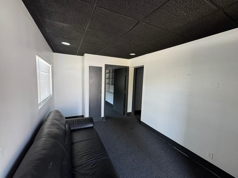 More Photos Of 1387 Cleveland Ave, Atlanta Medical For Sale