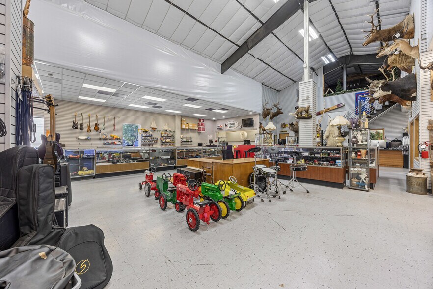 More Photos Of 3100 8th St S, Moorhead Freestanding For Sale