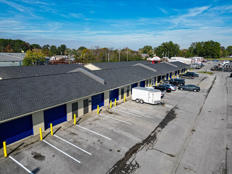 More Photos Of 128 Direct Connection Dr, Rossville Warehouse For Lease