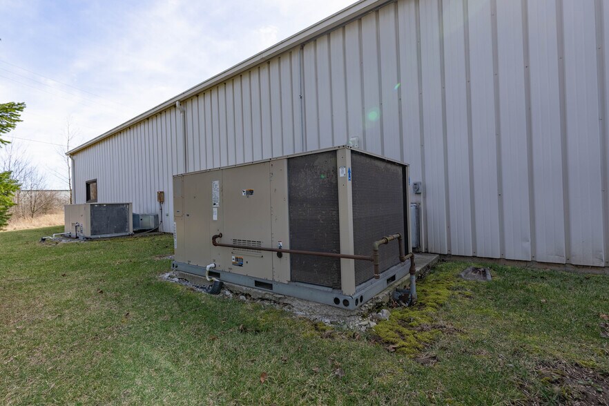 More Photos Of 4132 Elida Rd, Lima Medical For Sale