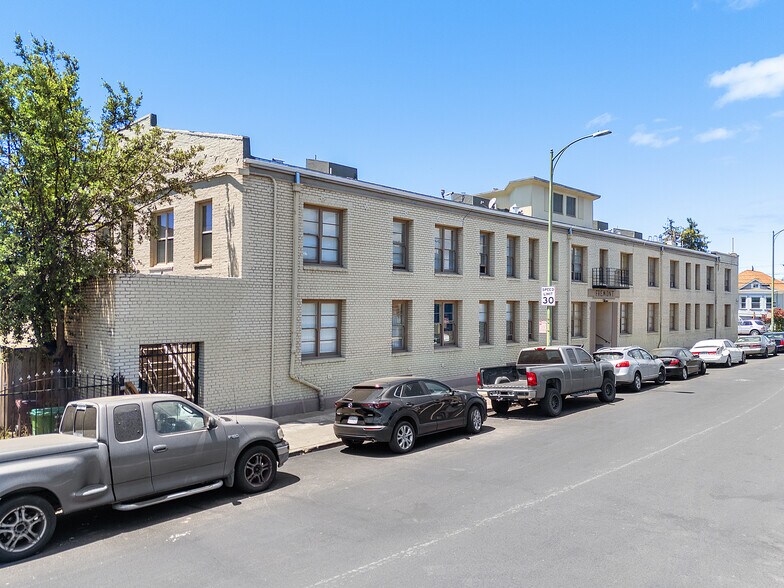 More Photos Of 4609 Bond St, Oakland Apartments For Sale