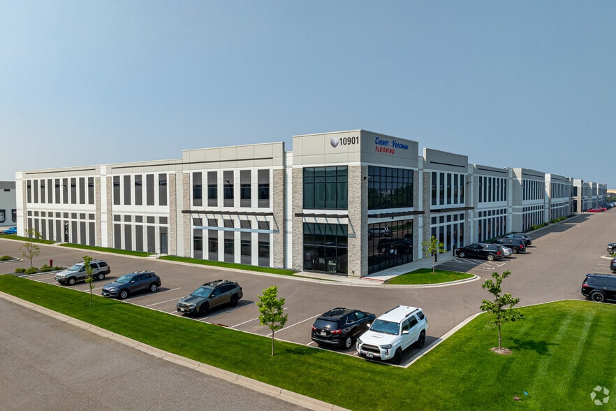 More Photos Of 10901 Elm Creek Blvd, Maple Grove Distribution For Lease