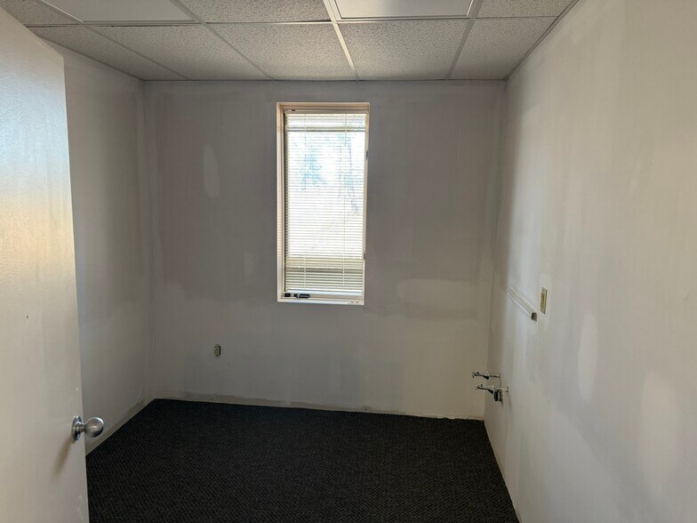 More Photos Of 2 Chelsea Pl, Clifton Park Medical For Lease
