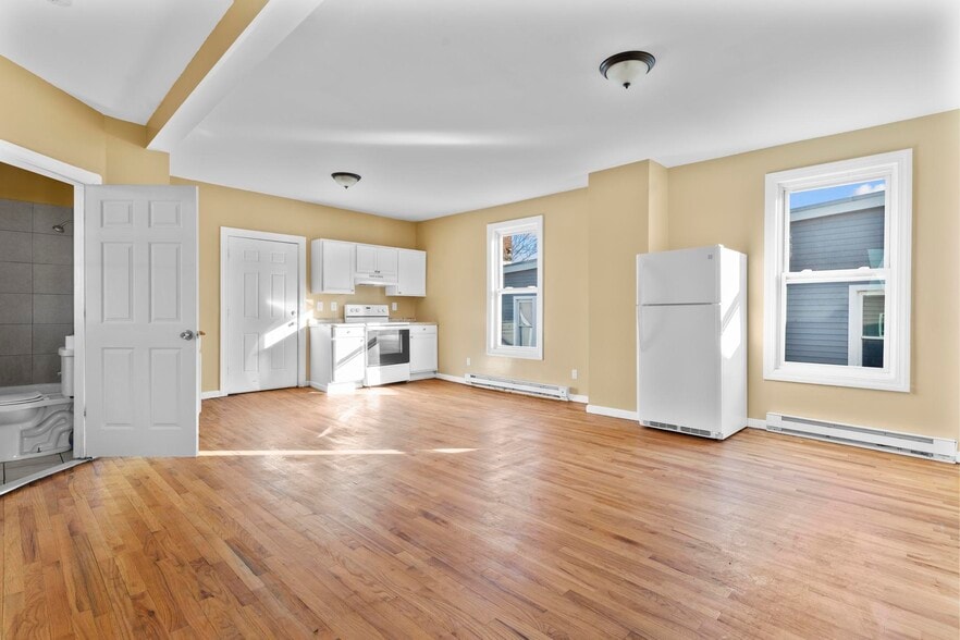 More Photos Of 701-703 S Main St, Waterbury Apartments For Sale