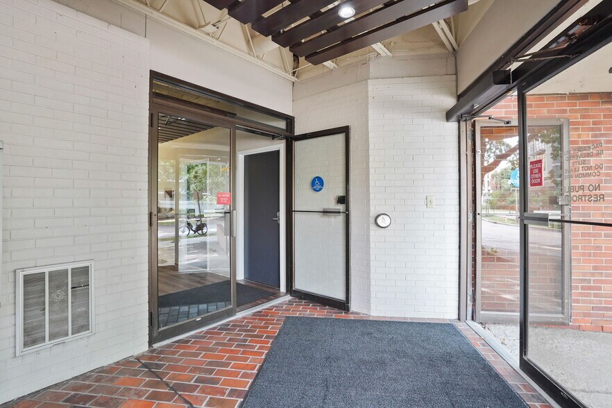 More Photos Of 100-114 W 3rd Ave, Columbus Medical For Lease