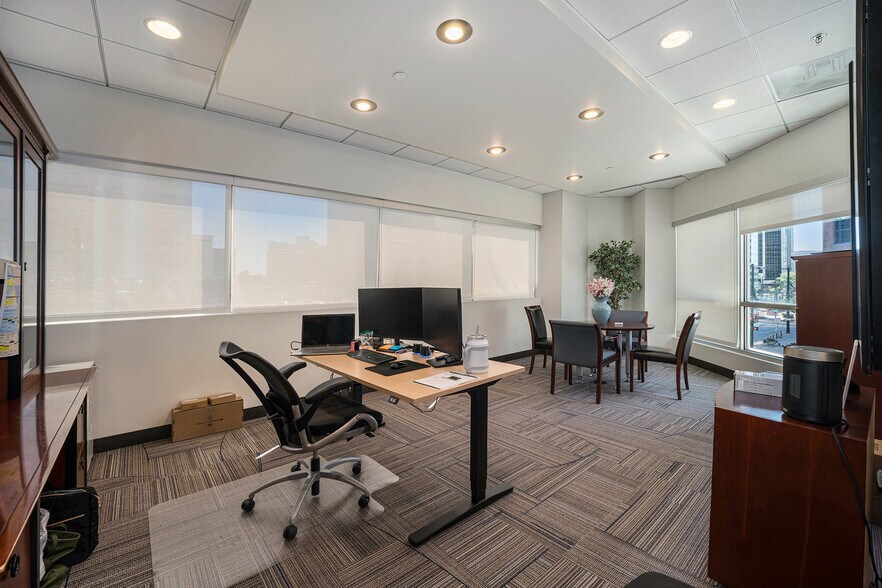 More Photos Of 1800 Glenarm Pl, Denver Office For Sale