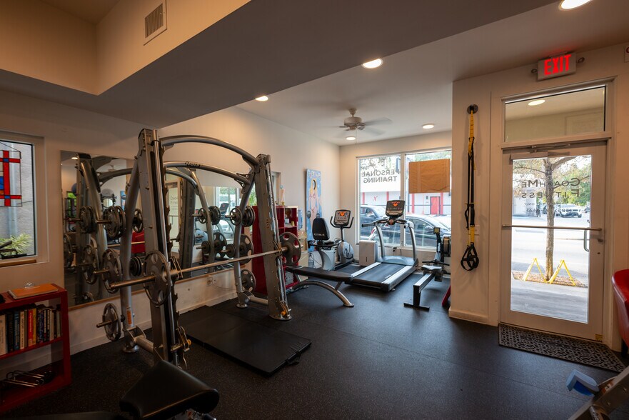 More Photos Of 1028 Truman Ave, Key West Storefront Retail Residential For Sale