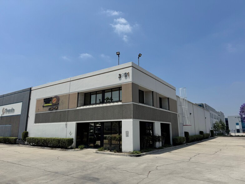 Primary Photo Of 3991 E Miraloma Ave, Anaheim Warehouse For Lease