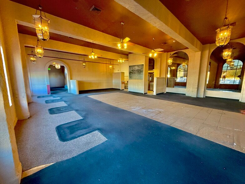 More Photos Of 1590 California St, Redding Apartments For Lease