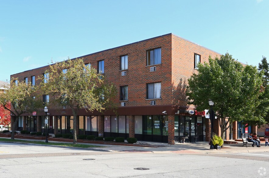More Photos Of 13 W Main St, Bensenville Apartments For Lease