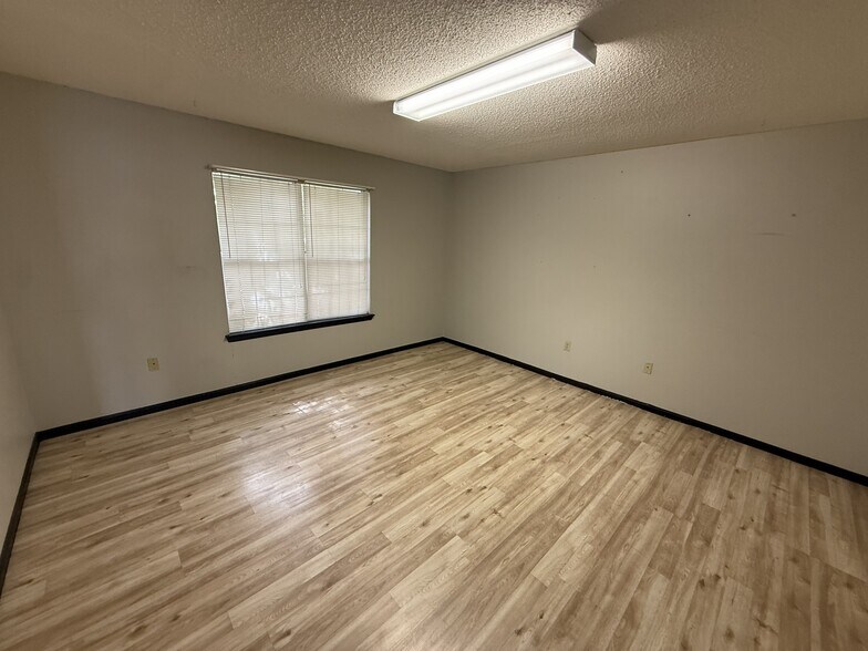 More Photos Of 1205 Baytree Rd, Valdosta Medical For Lease