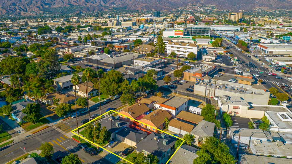 More Photos Of 1004 W Clark Ave, Burbank Apartments For Sale