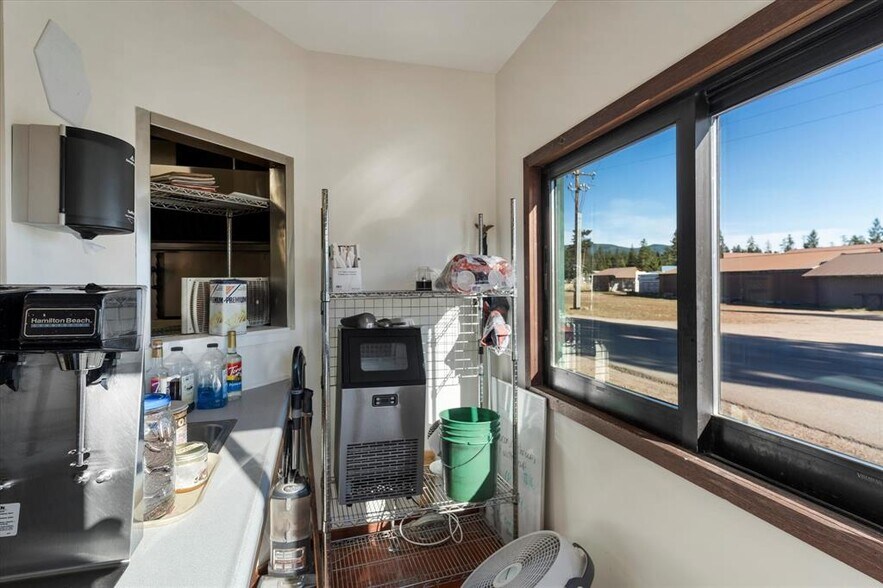 More Photos Of 116 Redwood Ln, Seeley Lake Restaurant For Sale