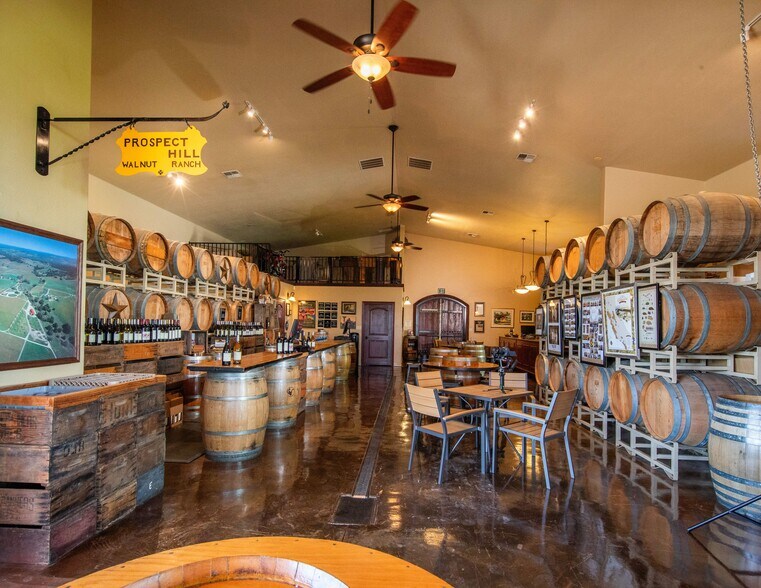 More Photos Of 21365 Shenandoah School Rd, Plymouth Winery Vineyard For Sale