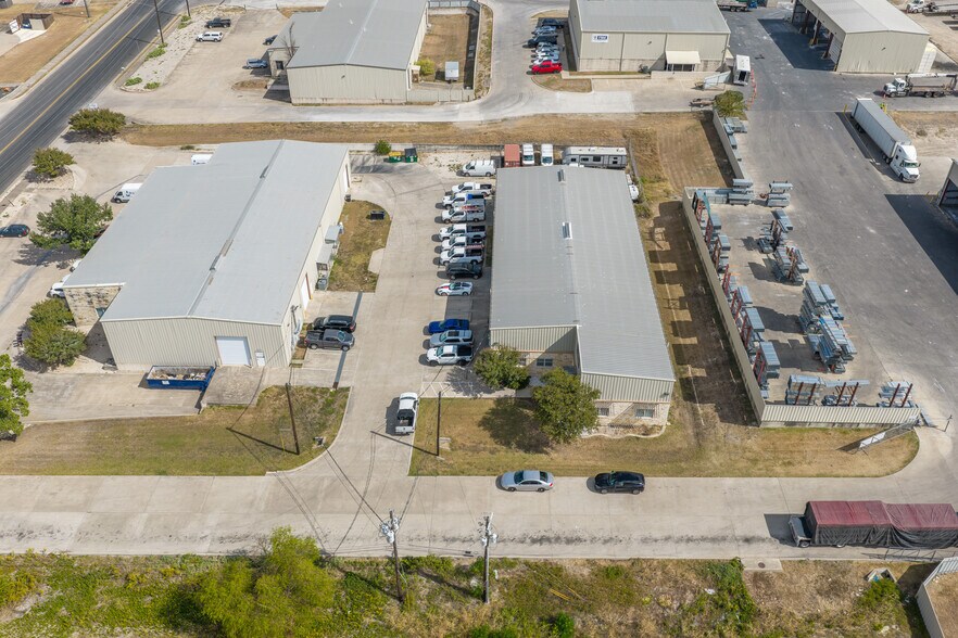 More Photos Of 13405 Immanuel Rd, Pflugerville Light Distribution For Lease