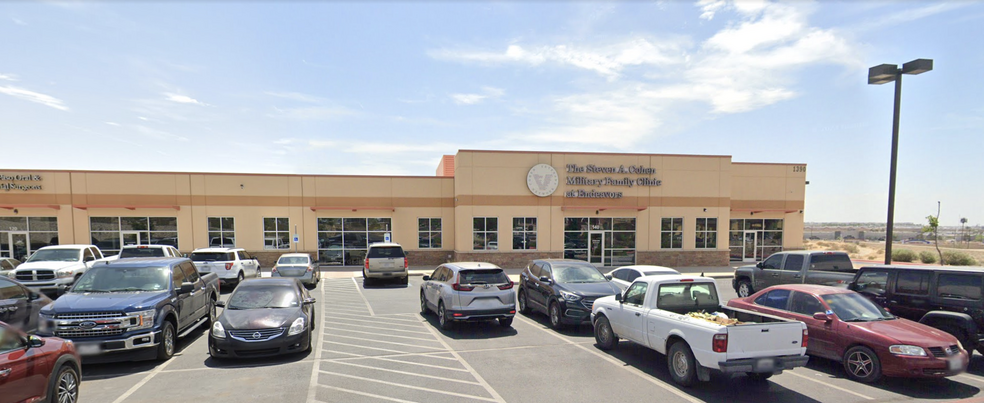 Primary Photo Of 1390 George Dieter Dr, El Paso Medical For Lease