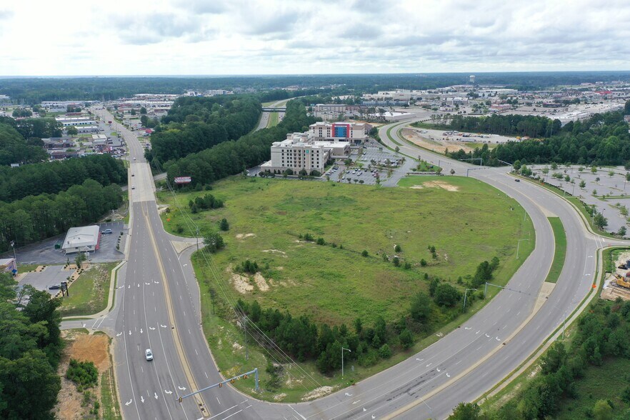 More Photos Of Lake Valley & Yadkin Rd, Fayetteville Land For Sale