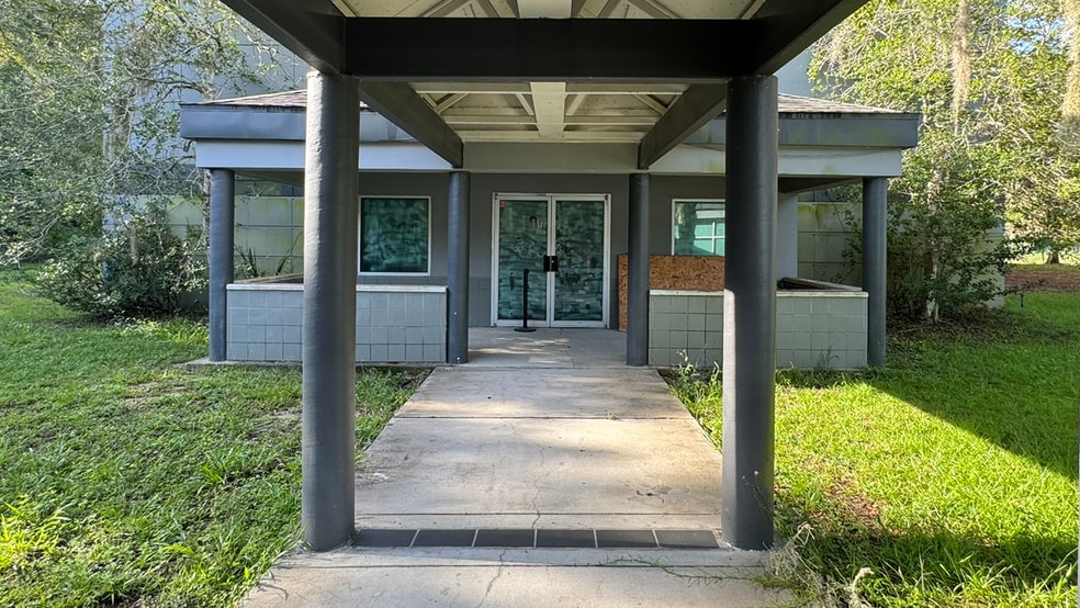 More Photos Of 2671 Huffman Blvd, Jacksonville Healthcare For Sale