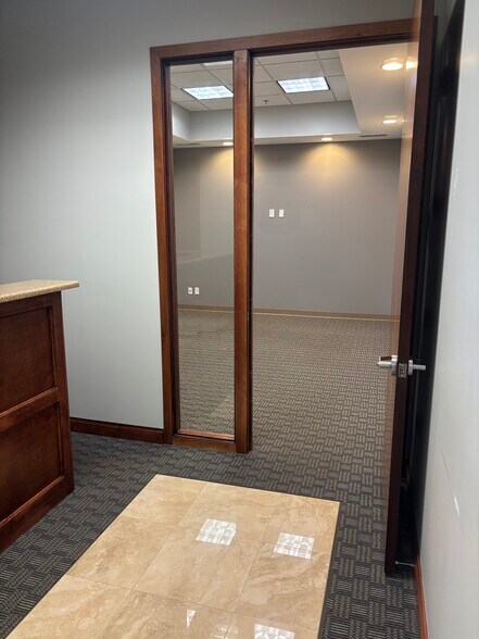 More Photos Of 11051 Broadway, Crown Point Office For Lease