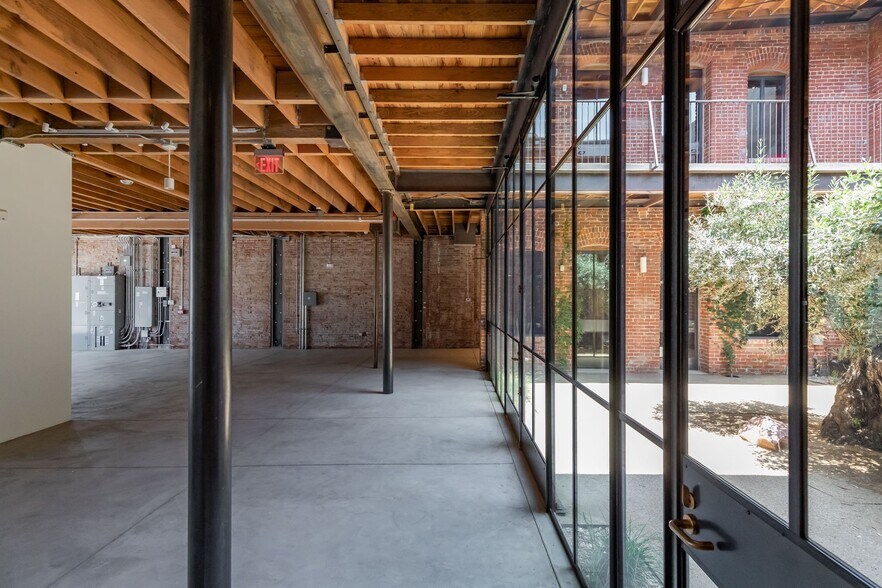 More Photos Of 646-654 N Spring St, Los Angeles Loft Creative Space For Sale