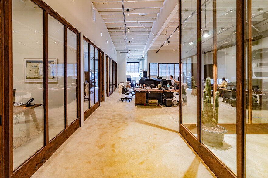 More Photos Of 2341 Michigan Ave, Santa Monica Loft Creative Space For Lease