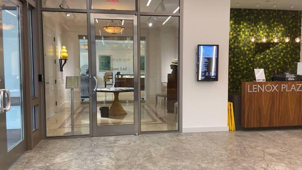 More Photos Of 3384 Peachtree Rd NE, Atlanta Loft Creative Space For Lease