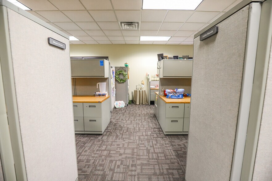 More Photos Of 3811 NW 40th Ter, Gainesville Office For Lease