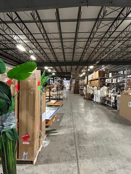 More Photos Of 38 Allen St, Auburn Warehouse For Lease