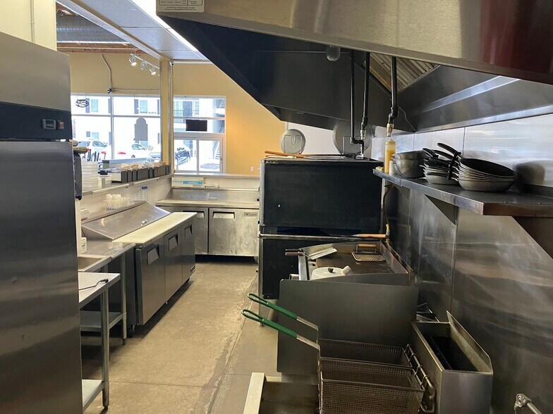 More Photos Of 12928 E Mansfield Ave, Spokane Valley General Retail For Lease