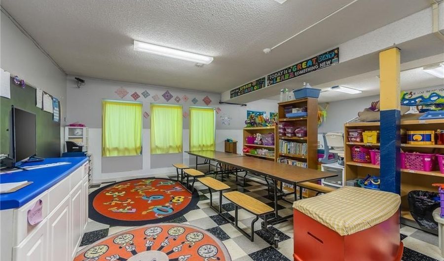 More Photos Of 205 E Southbrook Pky, Kearney Daycare Center For Sale