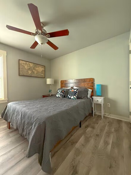 More Photos Of 5481 Highway 35 N, Rockport Specialty For Sale