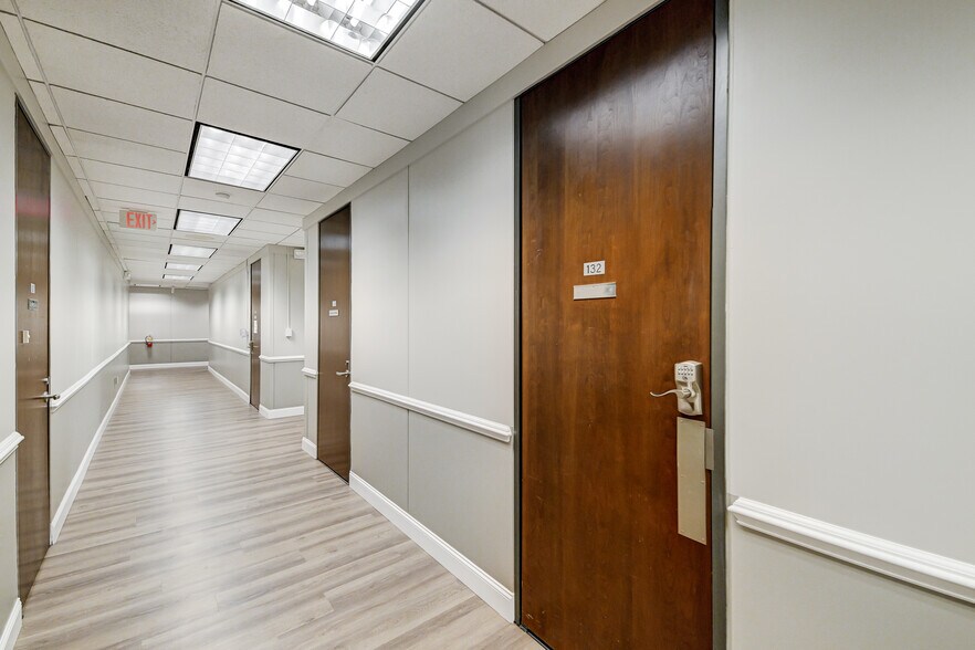 More Photos Of 9635 Southern Pine Blvd, Charlotte Coworking Space