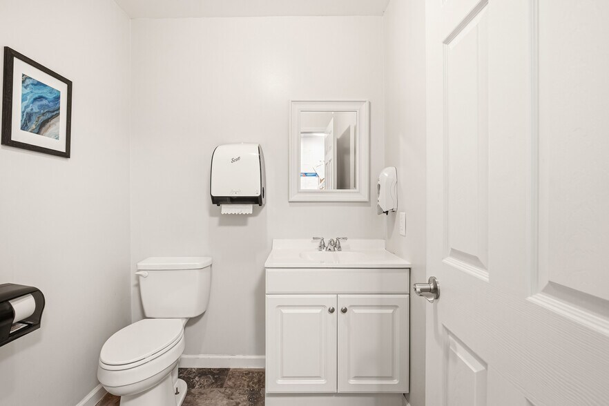 More Photos Of 328 Budfield St, Johnstown Office For Sale